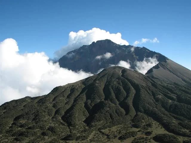 MOUNT MERU TREK 3 DAY